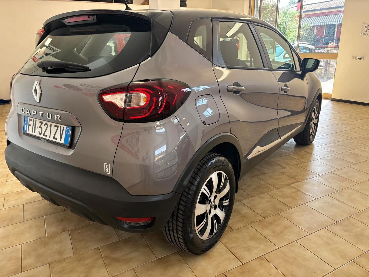 RENAULT CAPTUR ANNO 2018 BZ ADATTA NEOPATENTATI KM 40 MILA