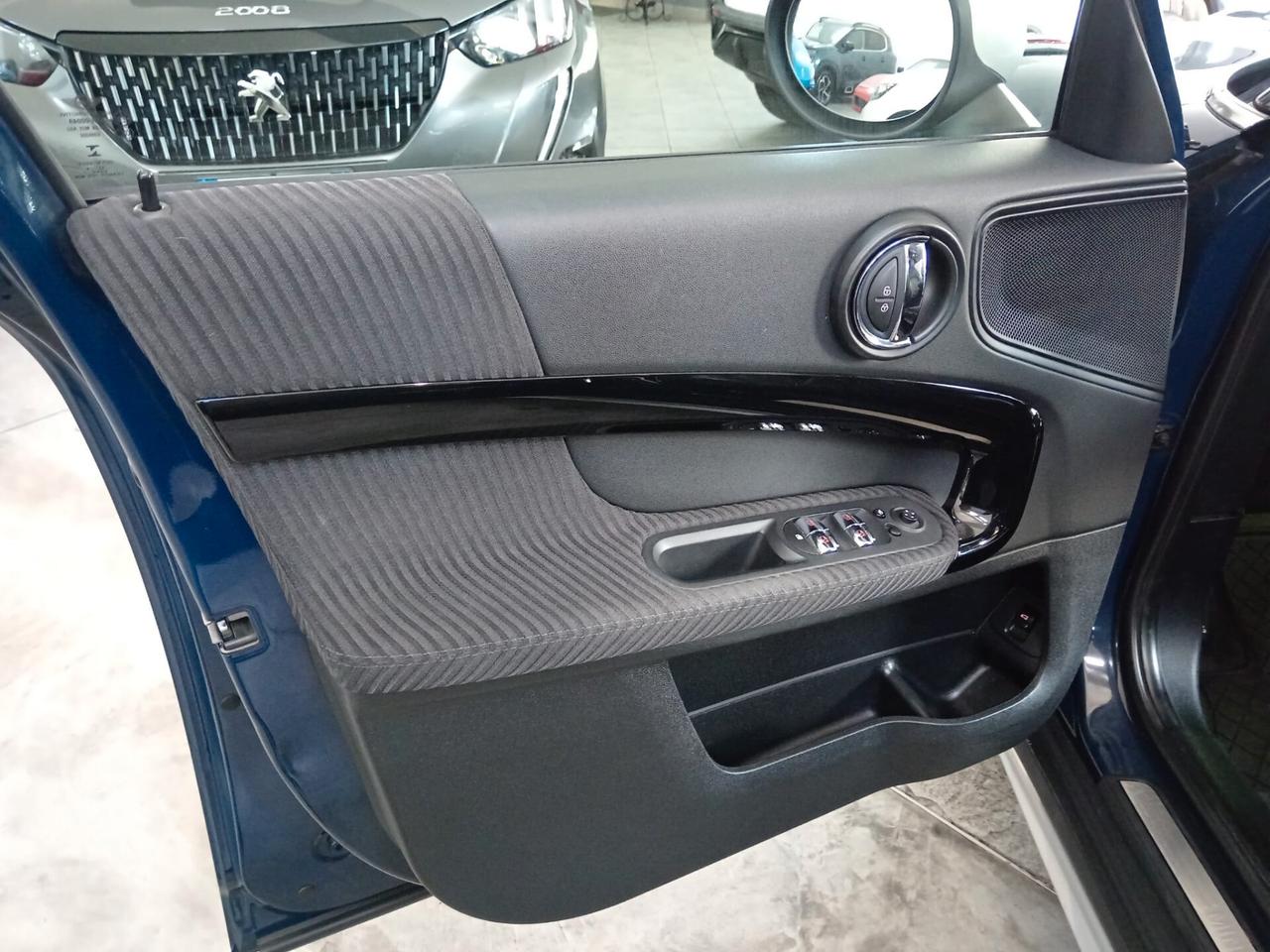 Mini Coutryman Cooper D 2000cc 150cv (110KW) FULL OPTIONAL Autom