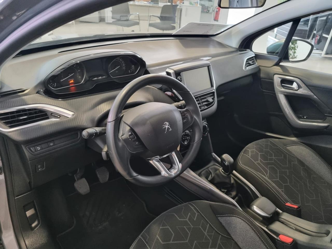 Peugeot 2008 BlueHDi 100 S&S Allure