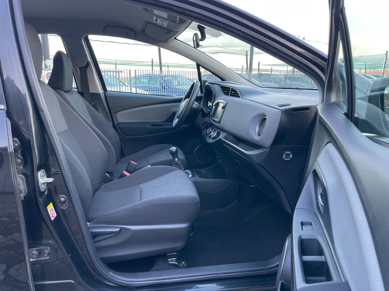 Toyota Yaris 1.0 5 porte Lounge