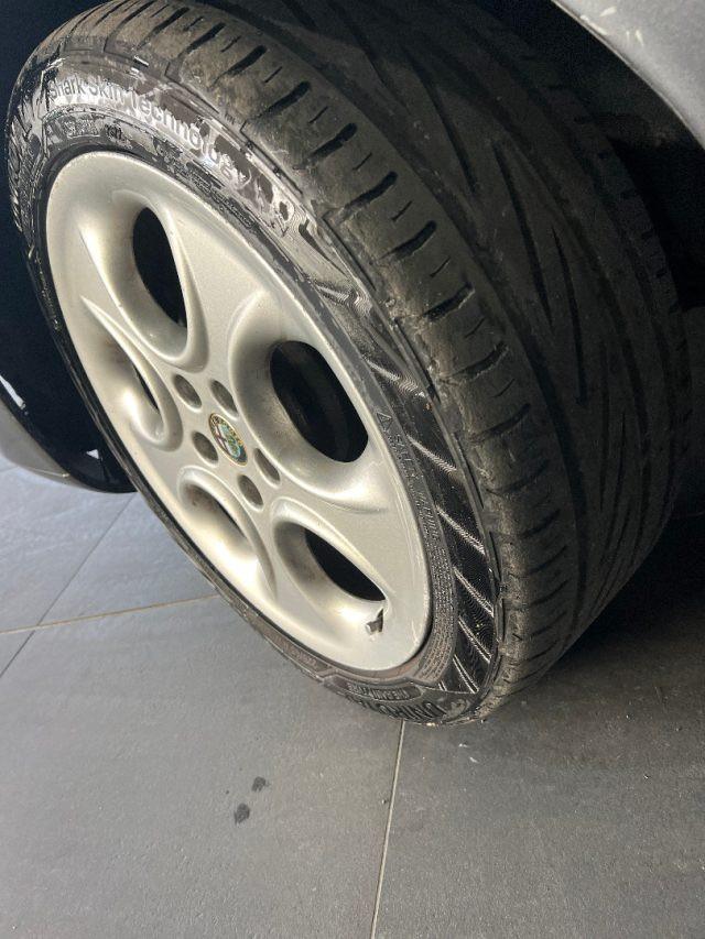 ALFA ROMEO 166 2.4 JTD M-JET 20V cat Distinctive