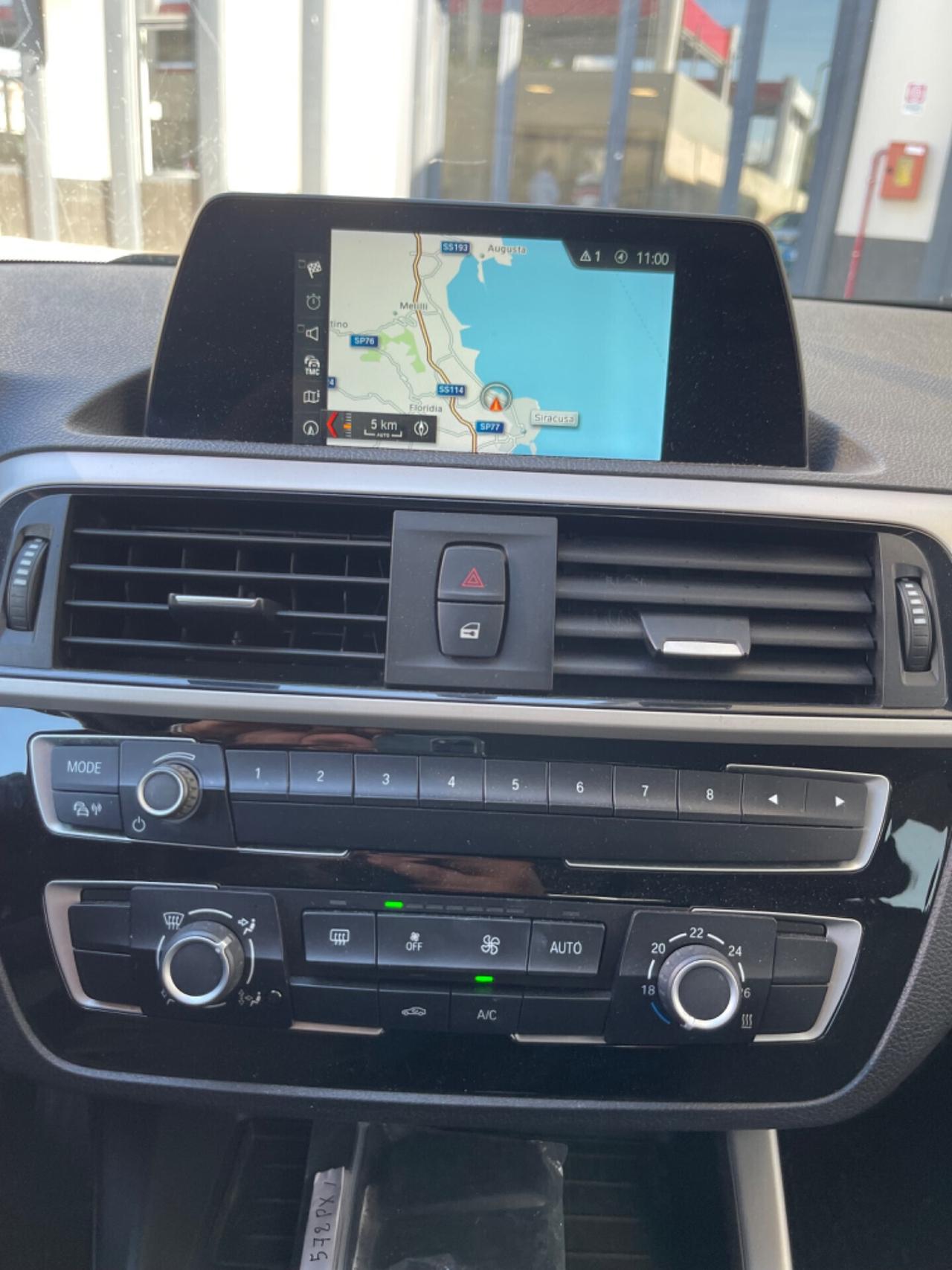 Bmw 116 116d 5p. Business 2018