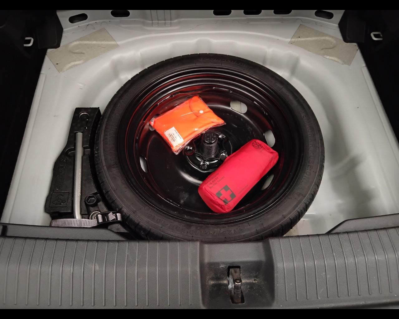 VOLKSWAGEN T-Roc I 2022 - T-Roc 1.0 tsi R-Line 110cv