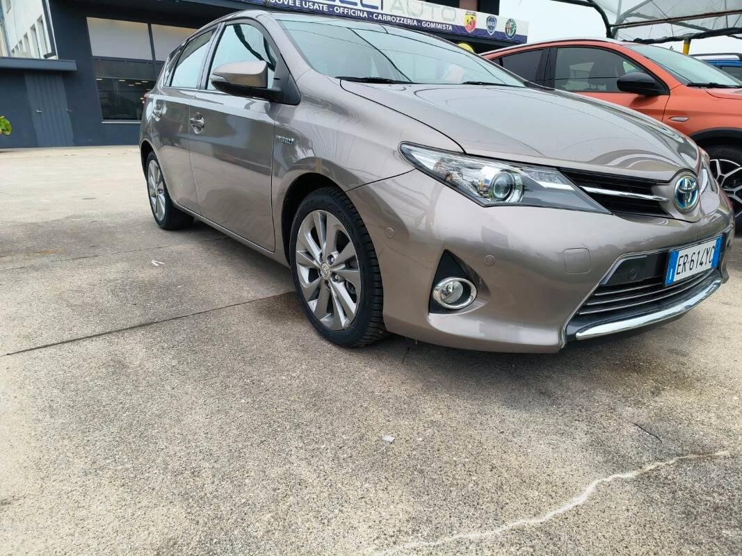 Toyota Auris 1.8h Active eco 5p