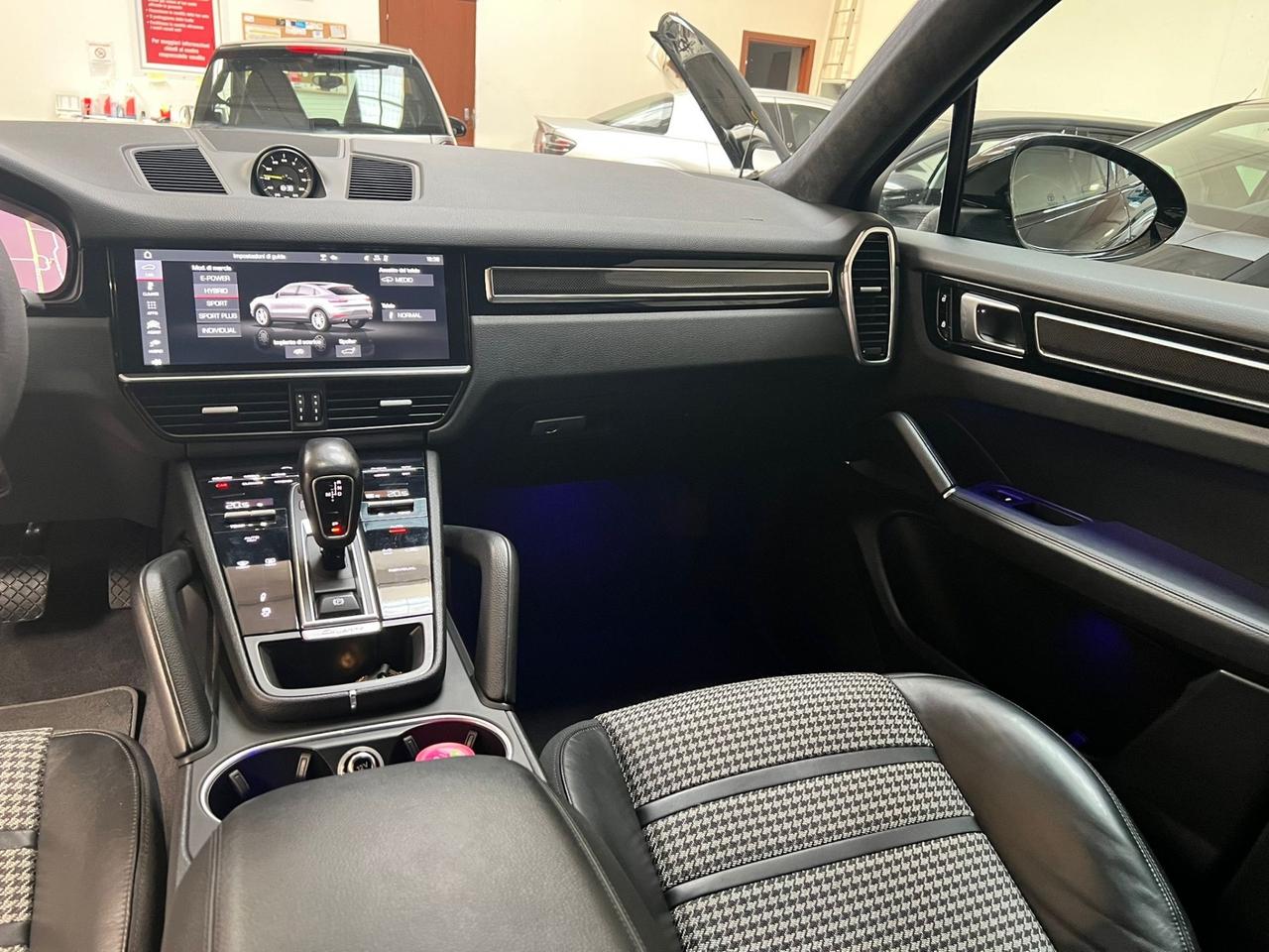 Porsche Cayenne Coupé 3.0 V6 E-Hybrid 2019