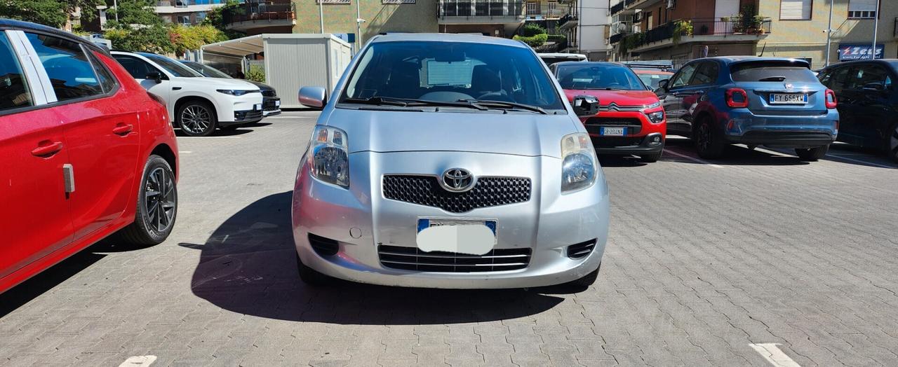 Toyota Yaris 1.3 5 porte Sol
