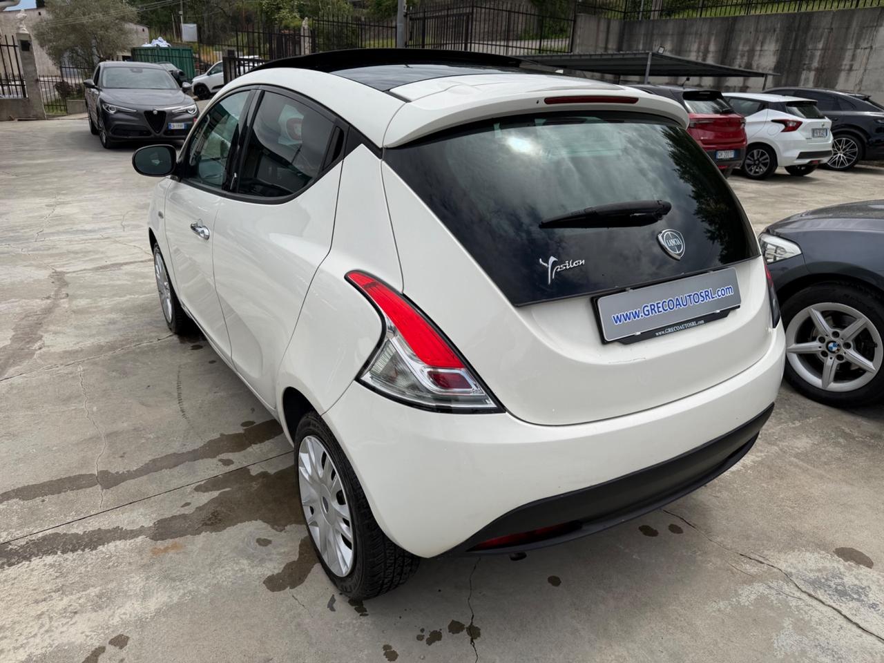 Lancia Ypsilon 0.9 TwinAir 5porte 85CV /TETTO APR.