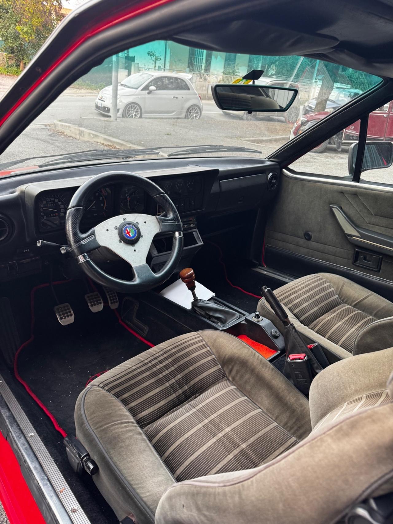 Alfa Romeo 6 GTV6 2.5