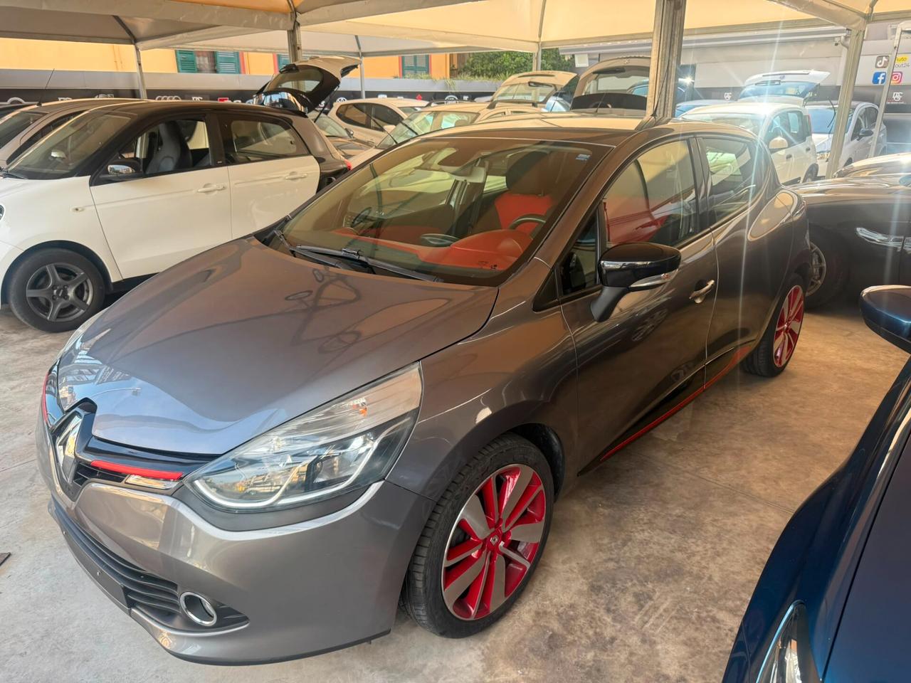 Renault Clio dCi 8V 90CV EDC Start&Stop 5 porte Energy Intens