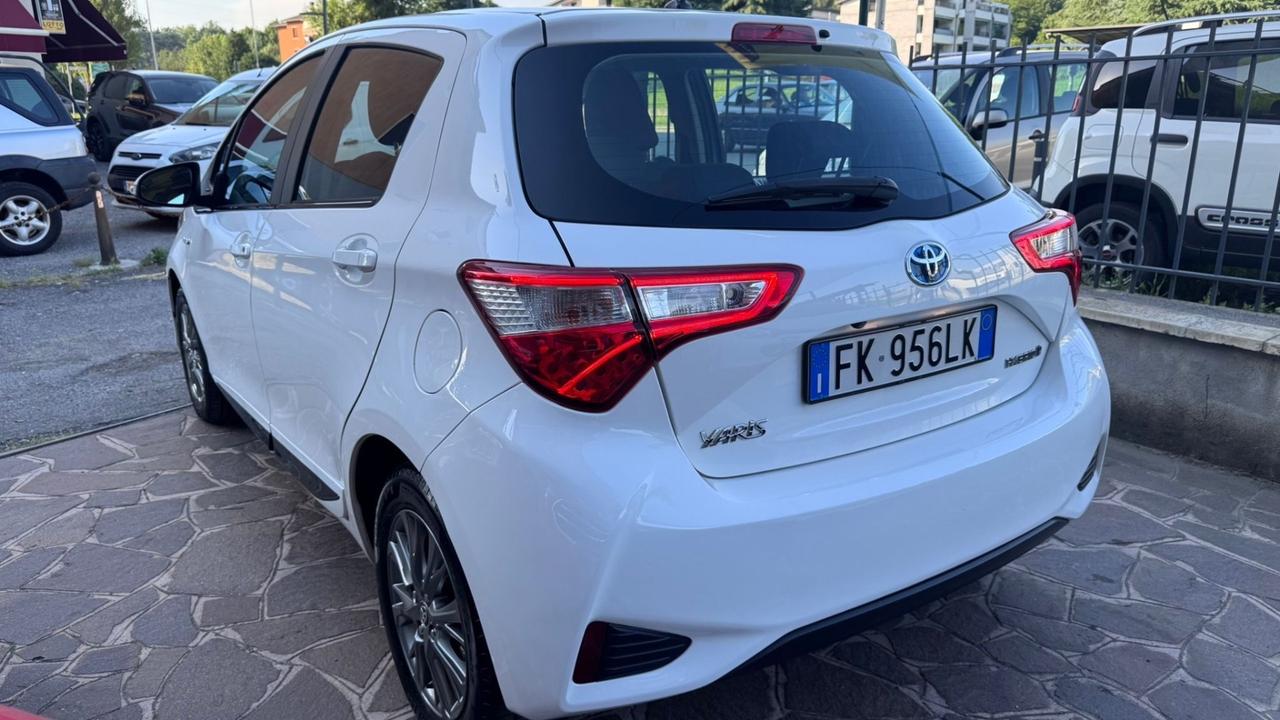 Toyota Yaris 1.5 Hybrid 5 porte Business