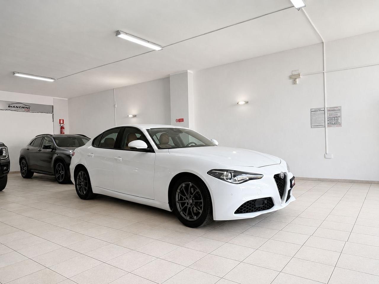 Alfa Romeo Giulia 2.2 t Business Sport Launch Edition 180cv automatica