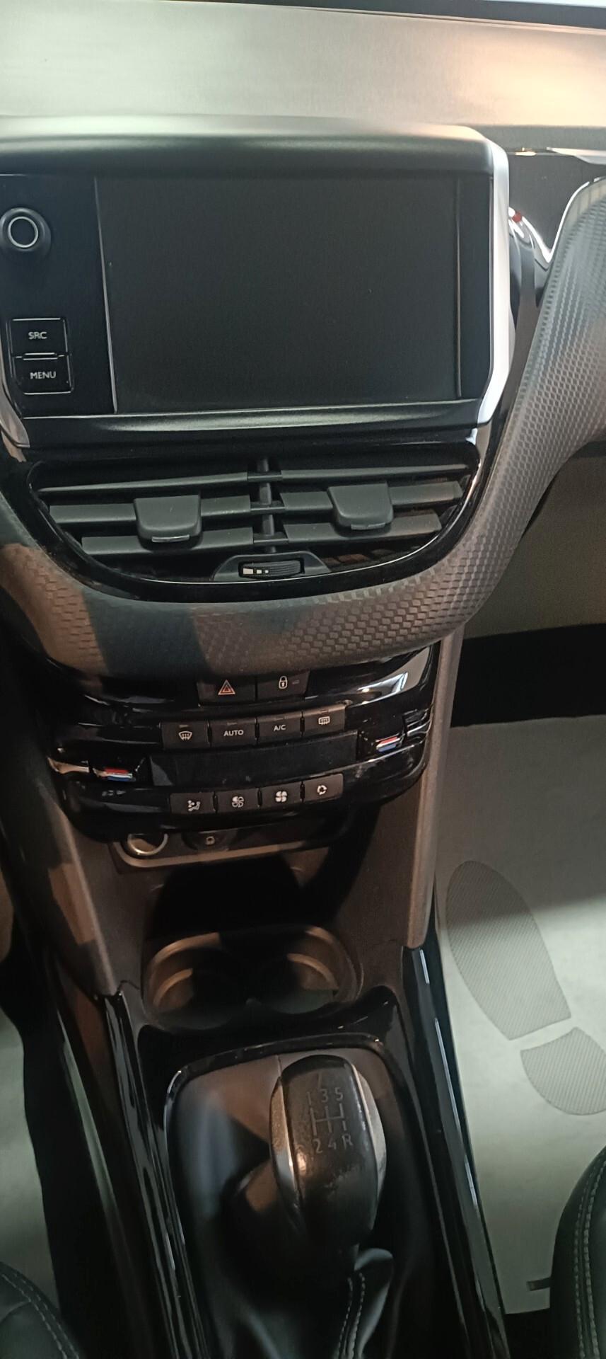 Peugeot 2008 BlueHDi 120 S&S Allure