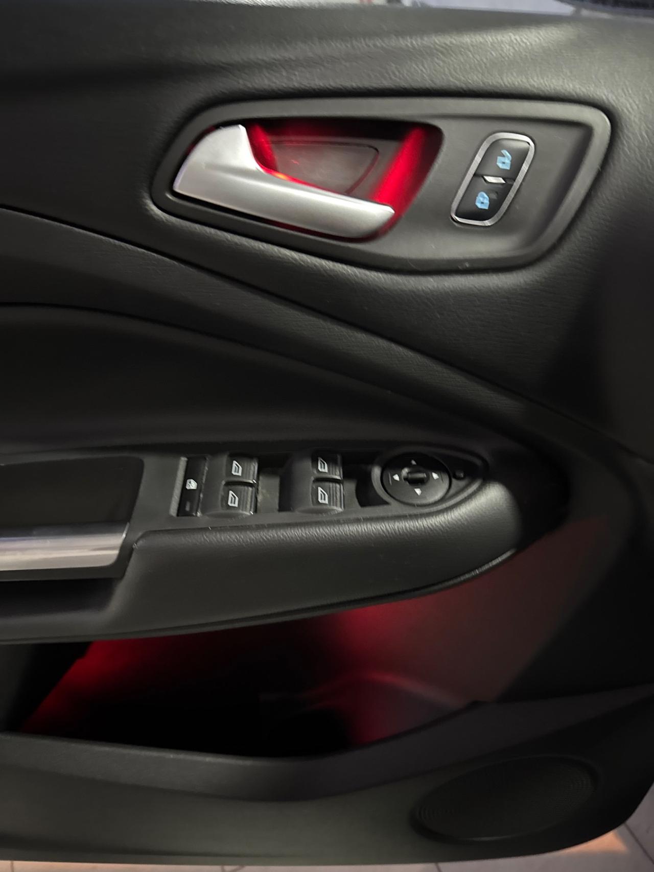 Ford Kuga 1.5 TDCI 120 CV S&S 2WD Titanium