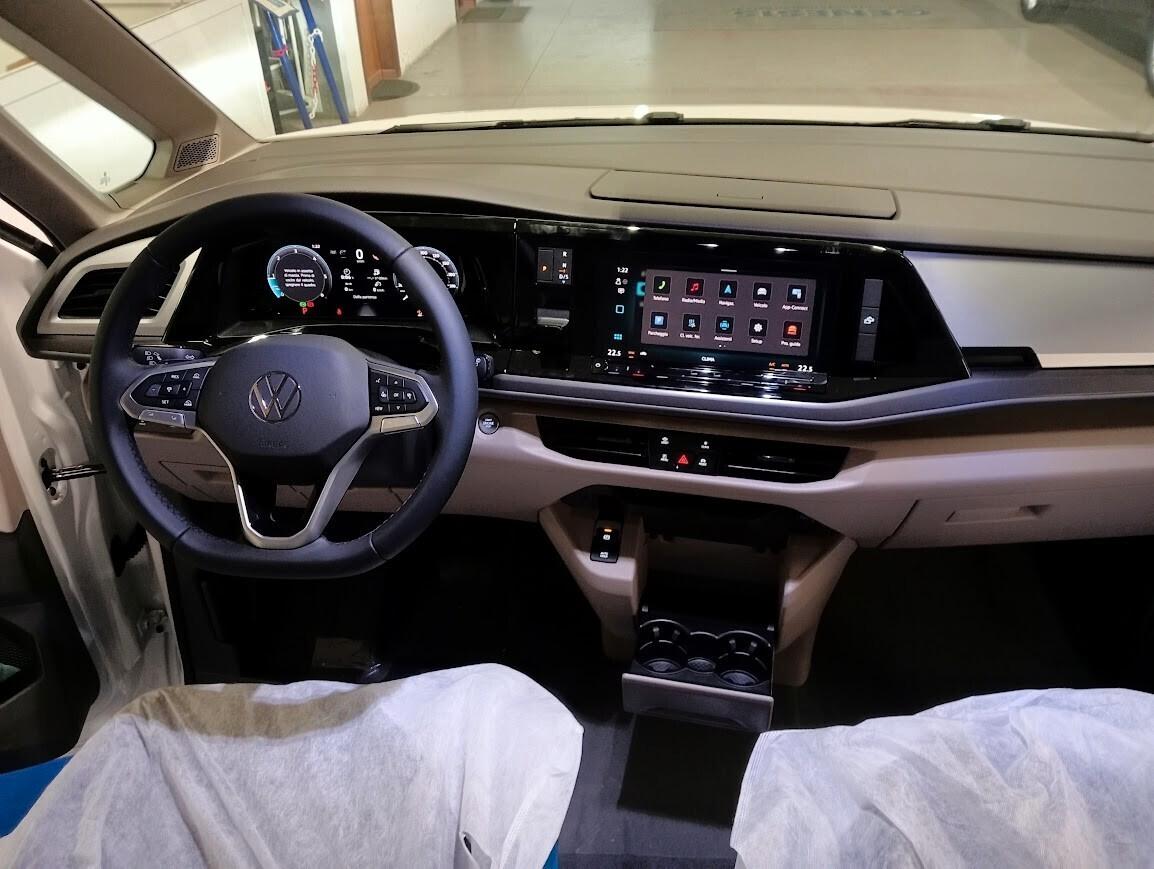 Volkswagen T7 California BEACH CAMPER 360° GANCIO NUOVO IN PRONTA CONSEGNA T6.1