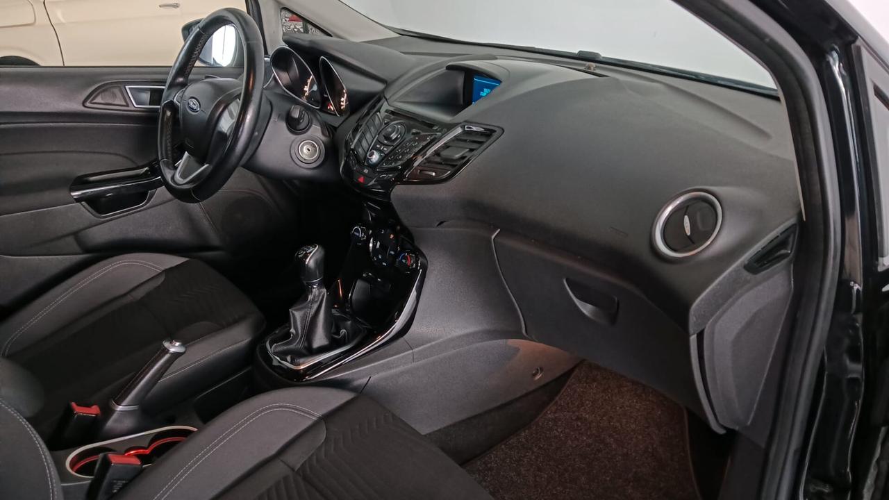 Ford Fiesta 1.5 TDCi 75CV 5 porte Titanium