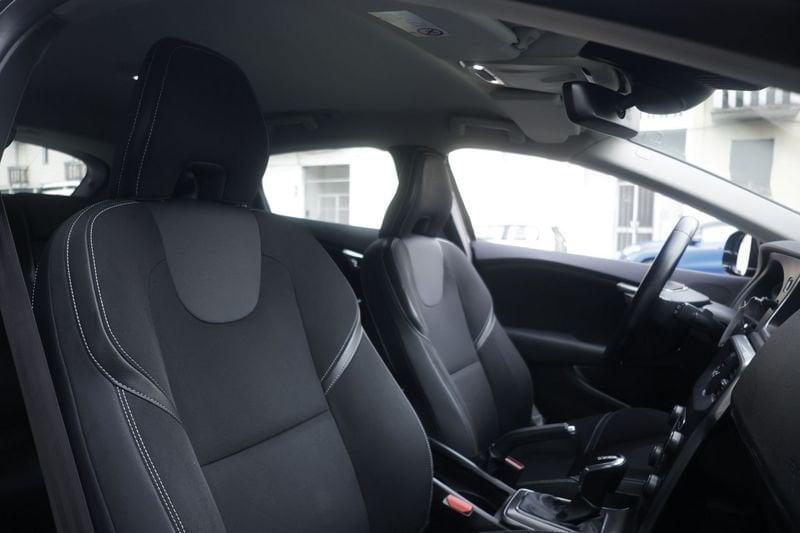 Volvo V40 Volvo V40 D2 1.6 Powershift Momentum Unicoproprietario