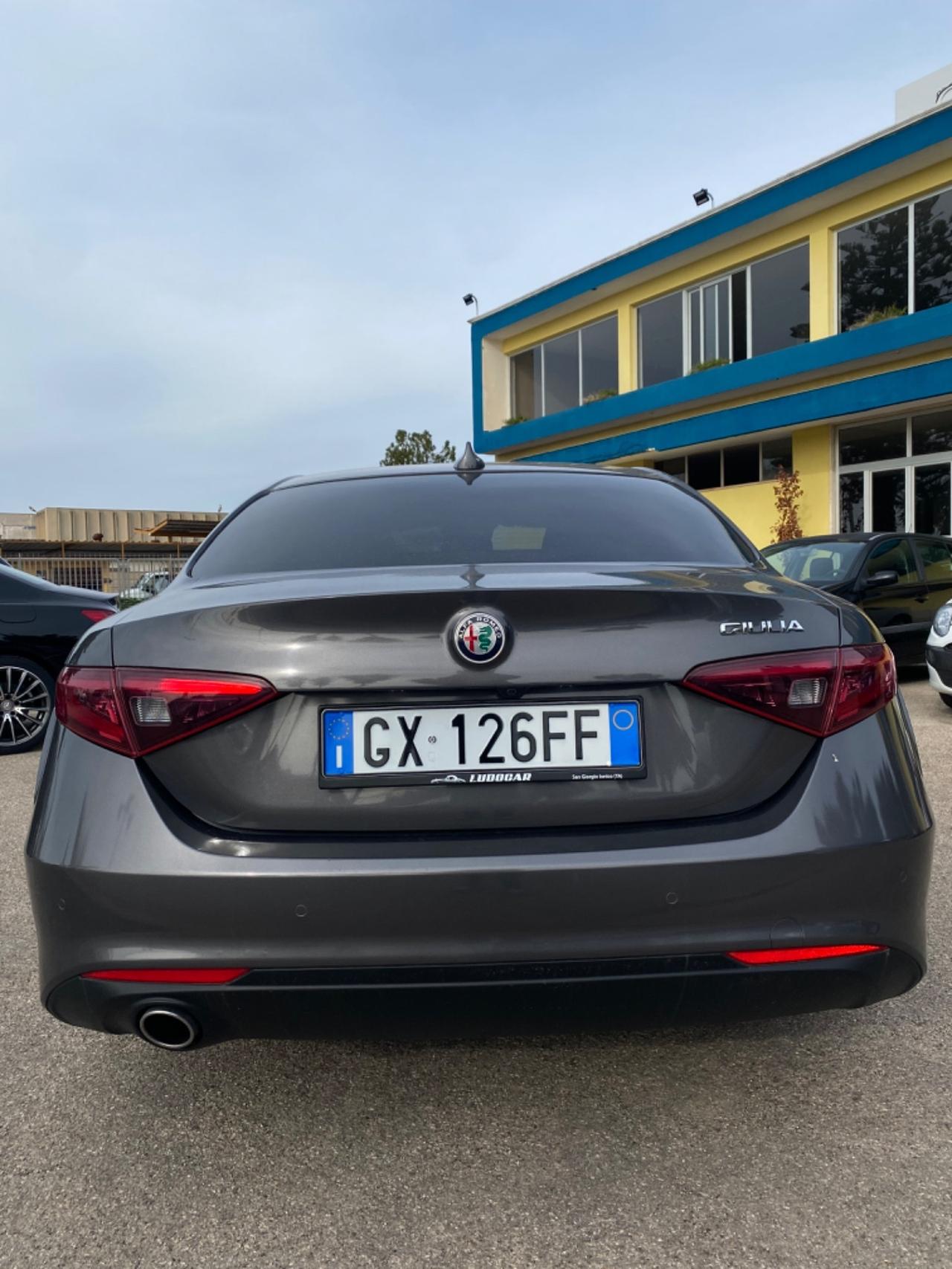 Alfa Romeo Giulia 2.2 Turbodiesel 136 CV AT8 Business