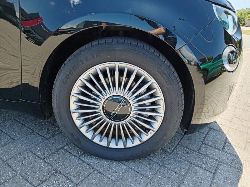 FIAT 500 Electric 500e La Nuova