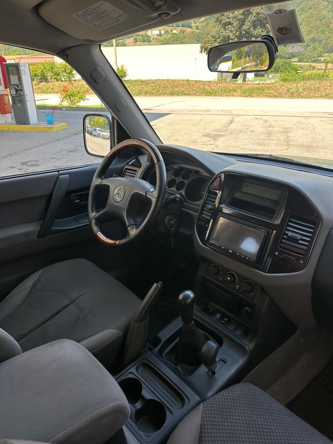 Mitsubishi Pajero 3.2