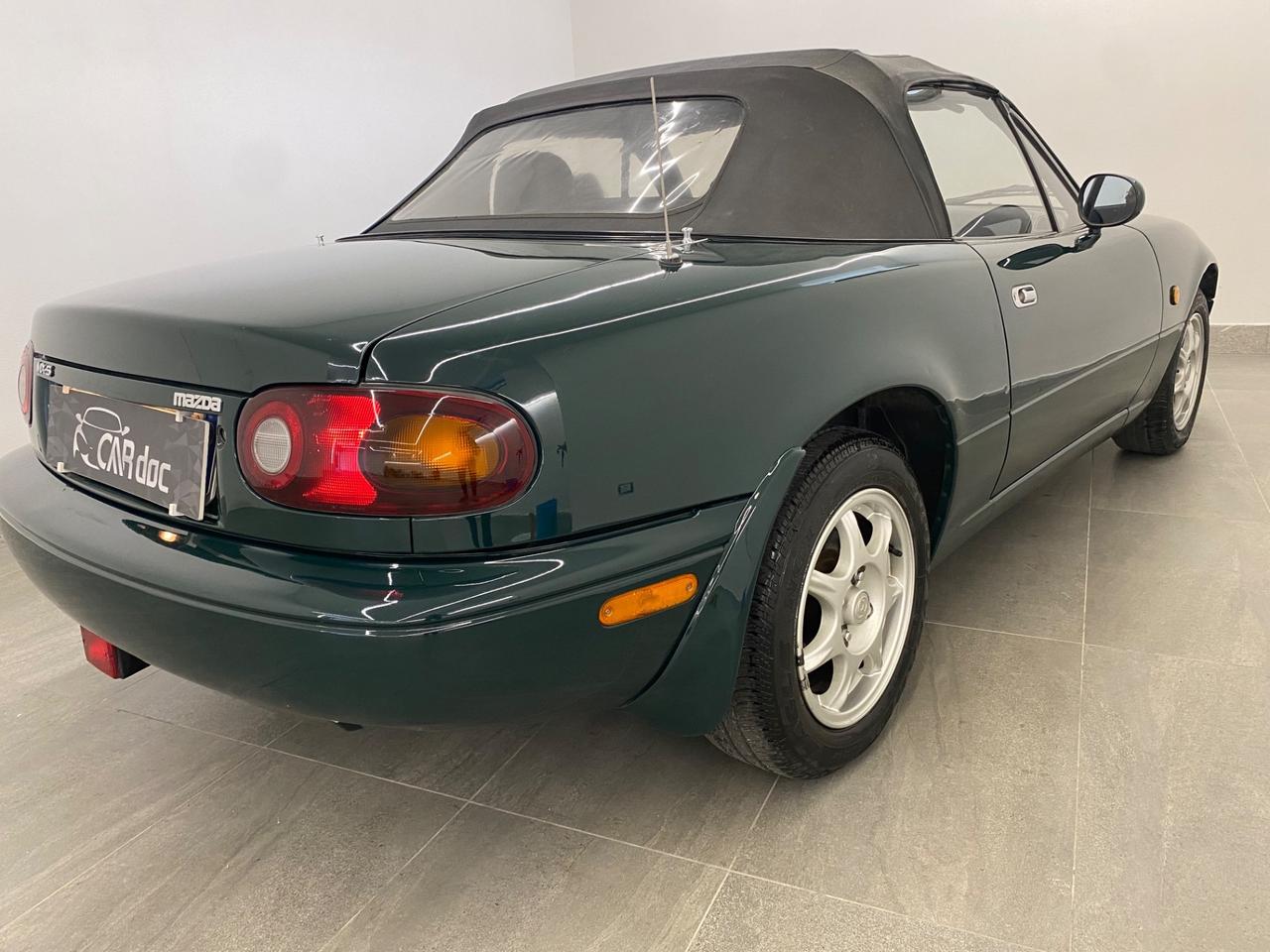 Mazda MX-5 1.6i 16V cat
