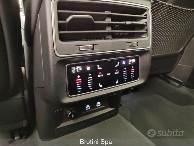 Audi Q8 50 TDI 286 CV quattro tiptronic S line