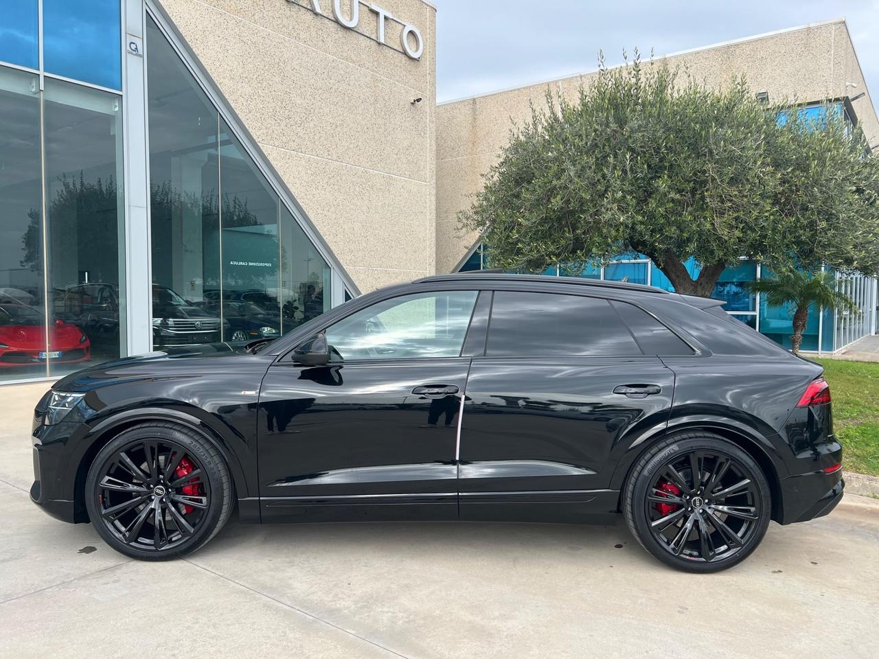 Audi Q8 TDI quattro 210 kW tiptronic S line edition possibilità noleggio no scoring