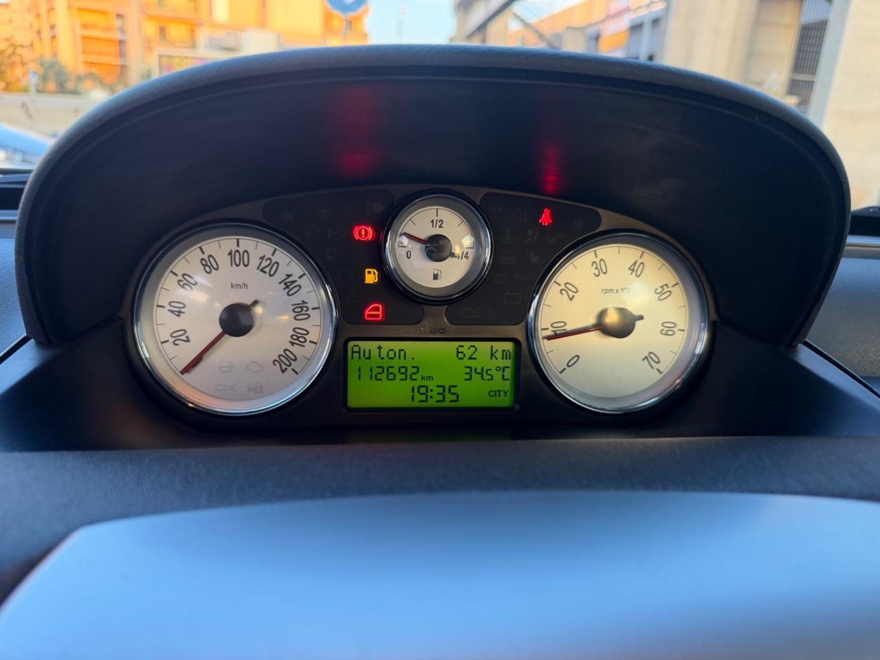 Lancia Ypsilon 1.2 benzina 69 cv 2011