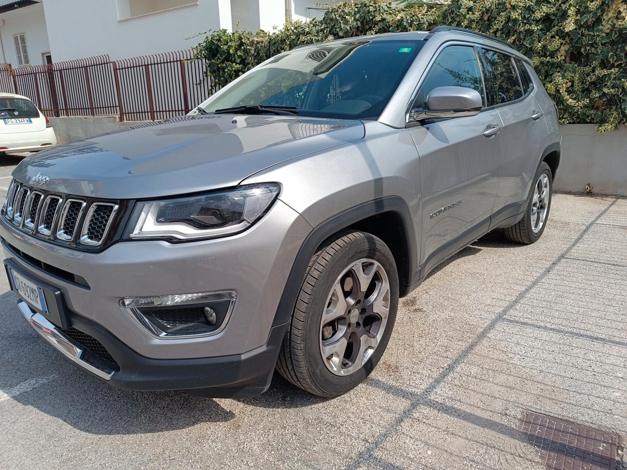 Jeep Compass 1.6 Multijet II 2WD LIMITED 120 CV 37000 kn