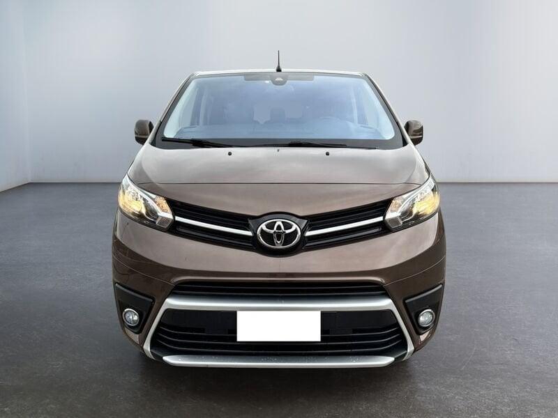 Toyota Proace Verso 2.0D 144Cv M/T L2 Executive 8 p.