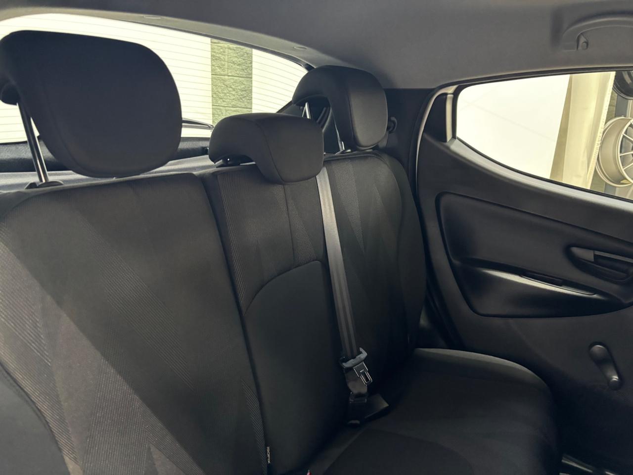 Lancia Ypsilon 1.2 69 CV 5 porte S&S Gold