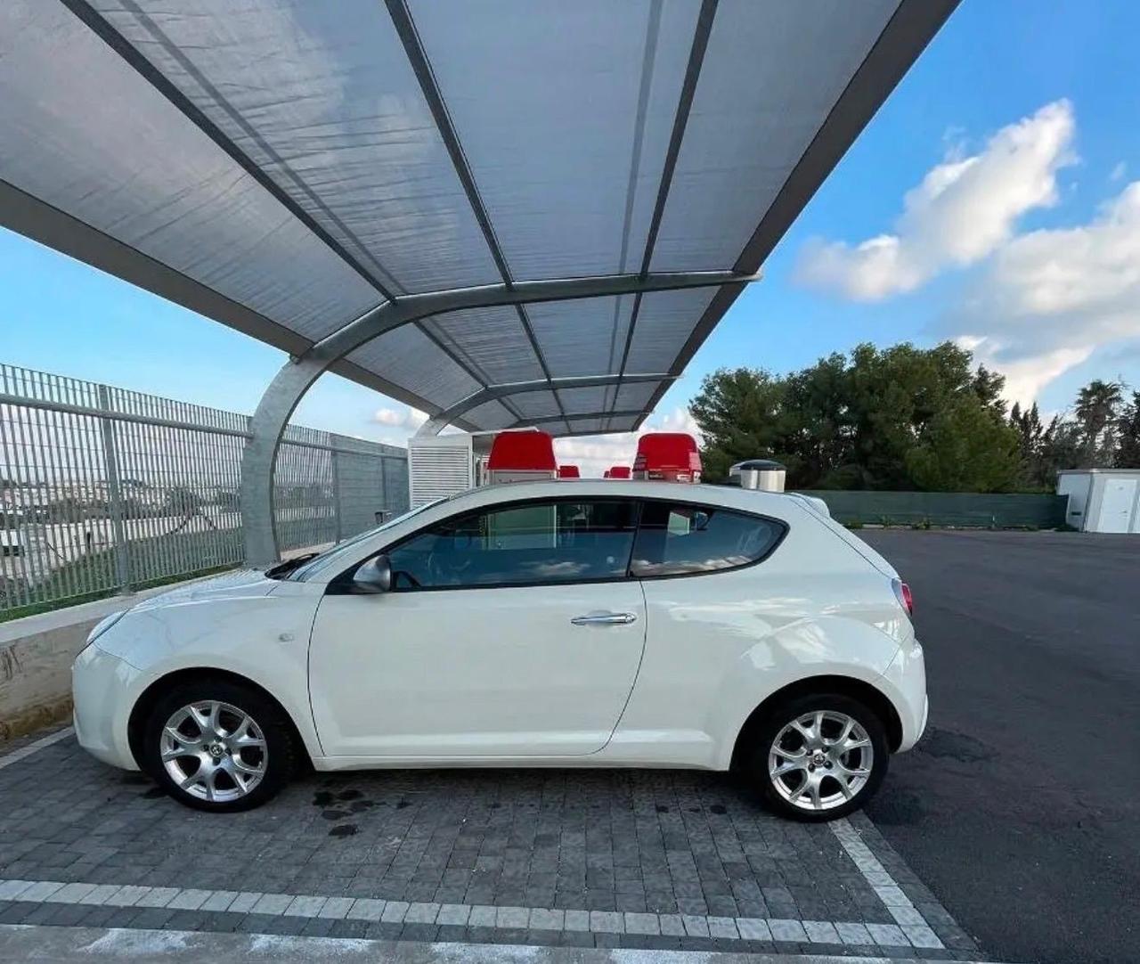 Alfa Romeo MiTo 1.3 JTDm-2 95 CV S&S Distinctive