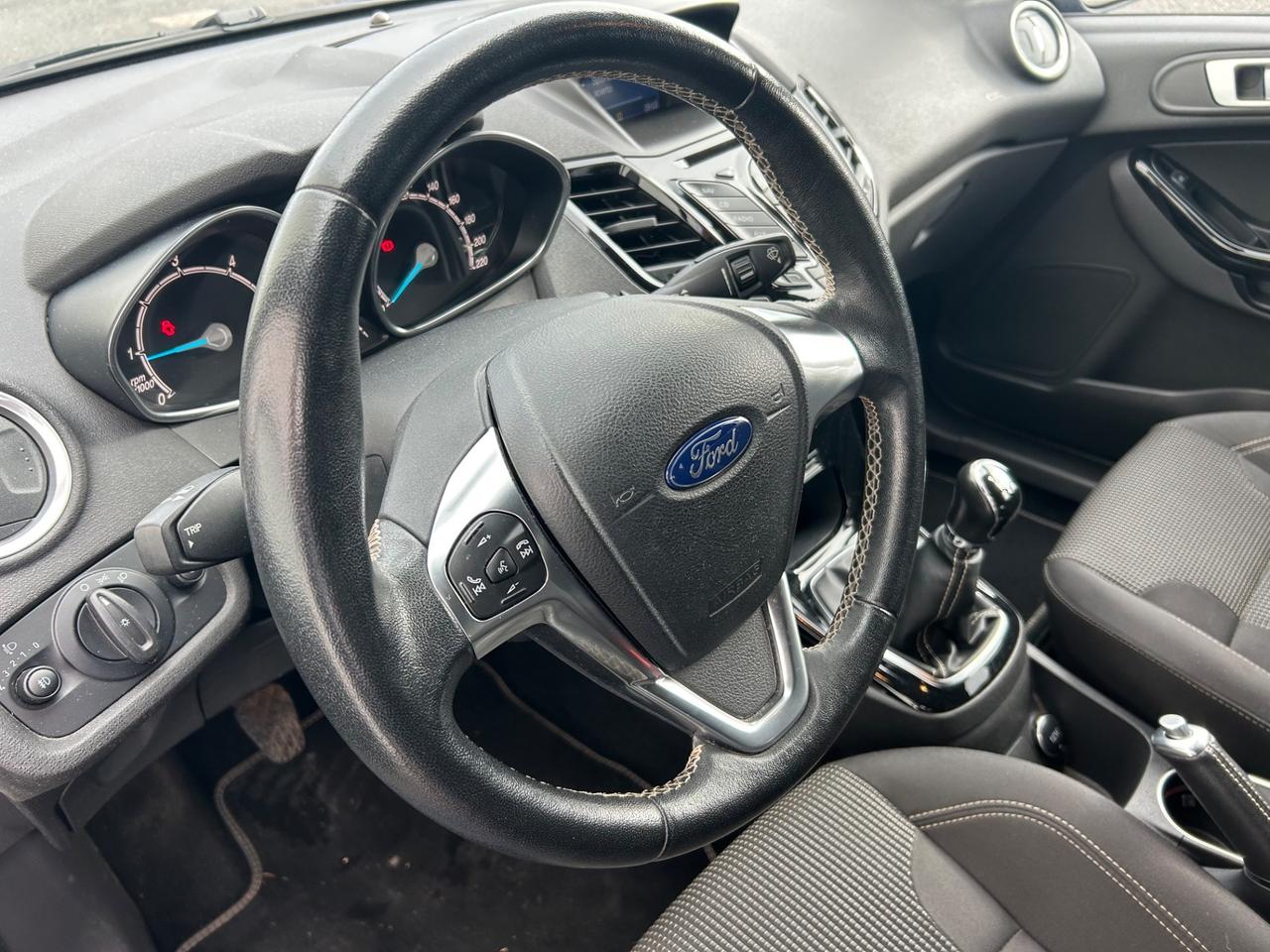 Ford Fiesta Plus 1.5 TDCi 75CV 5 porte