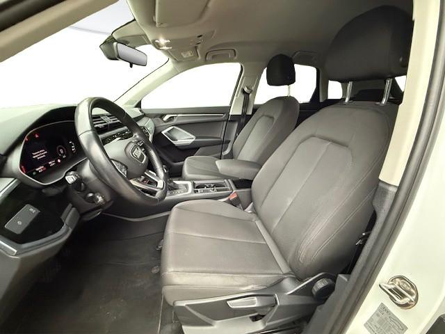 AUDI Q3 35 2.0 tdi Business s-tronic