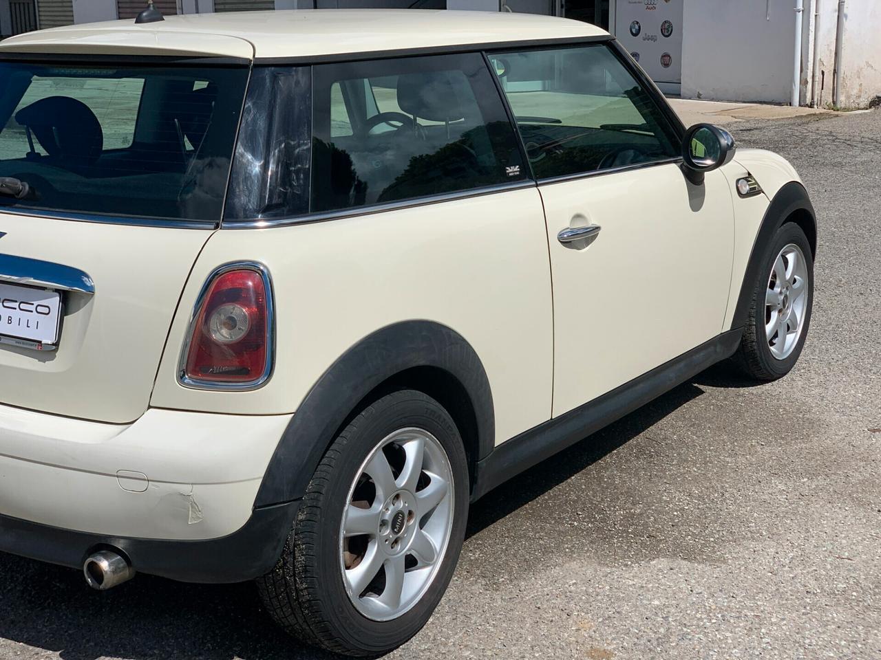 Mini Cooper 1.4 16V 95cv ok neopatentati