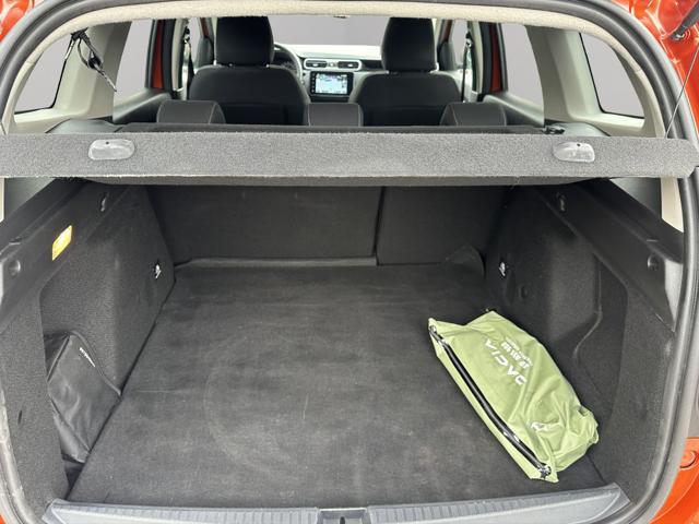 DACIA Duster 1.0 TCe GPL Prestige + GANCIO TRAINO +4 GOMME