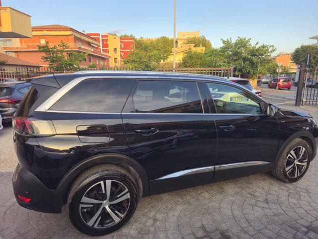 PEUGEOT 5008 PureTech Turbo 130 S&S GT Unipropietario !!!!