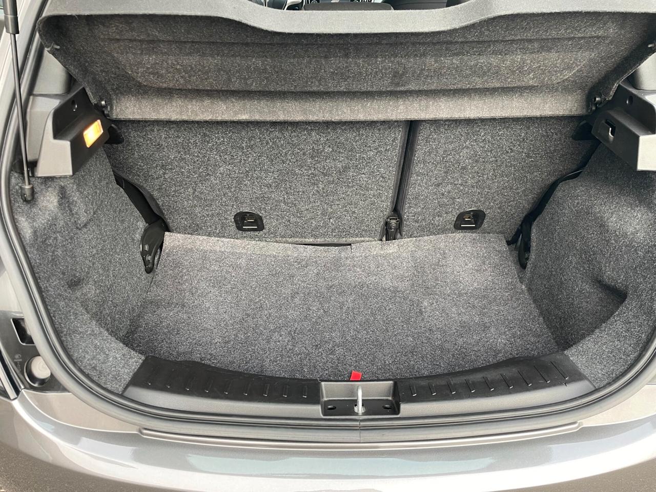 Lancia Ypsilon 1.0 FireFly 70cv 5 porte Hybrid Gold