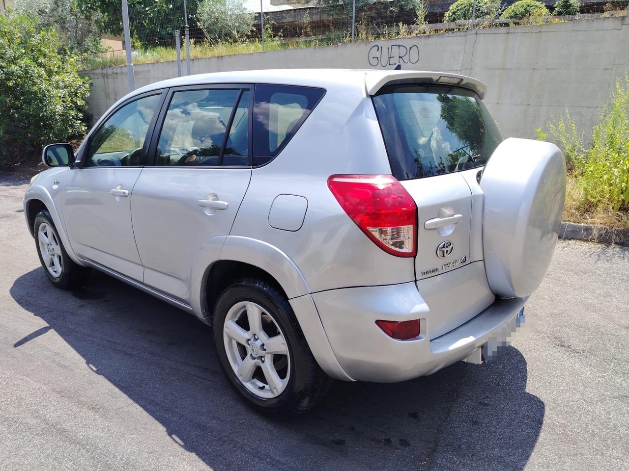 Toyota RAV 4 RAV4 2.2 D-4D 177 CV Luxury