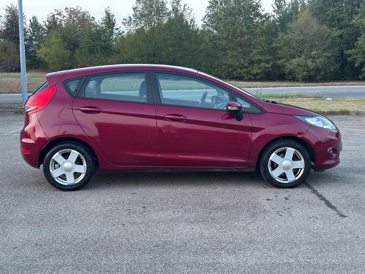 Ford Fiesta 1.4 5 porte Bz.- GPL Titanium