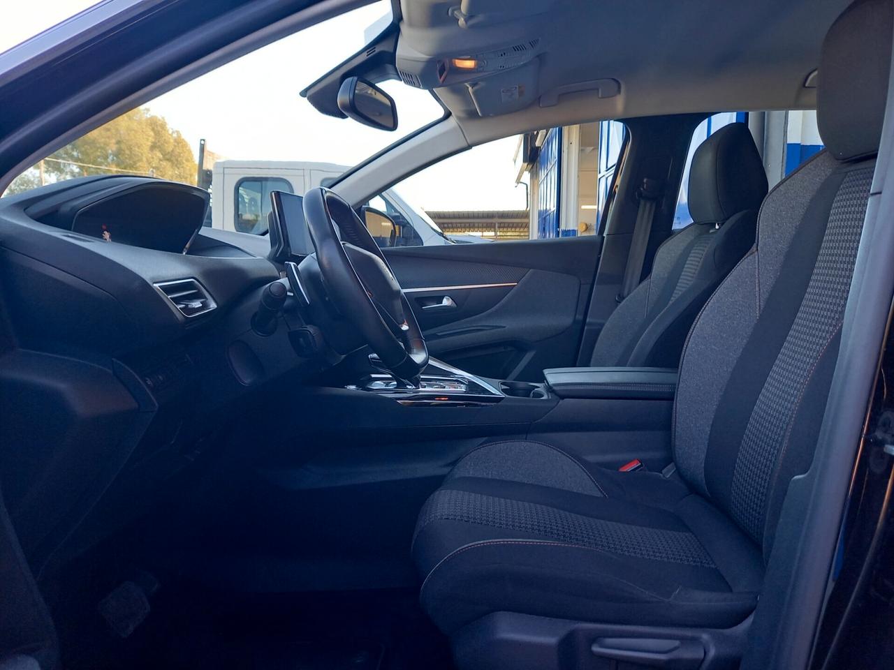 Peugeot 3008 1.5 HDi 131cv Automatica TAGLIANDATA