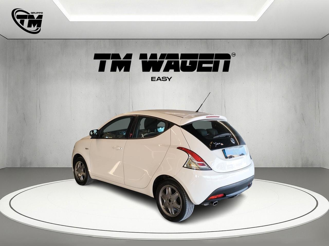Lancia Ypsilon 2011 1.2 8v Elefantino s