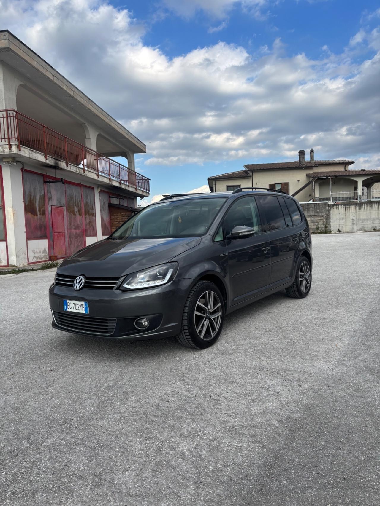 Volkswagen Touran 1.4TSI HIGHLINE Ecofuel