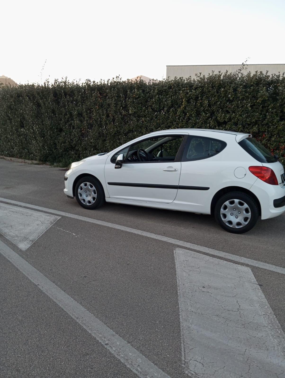 Peugeot 207 1.4 8V 75CV 3p. Energie Sport ECO GPL