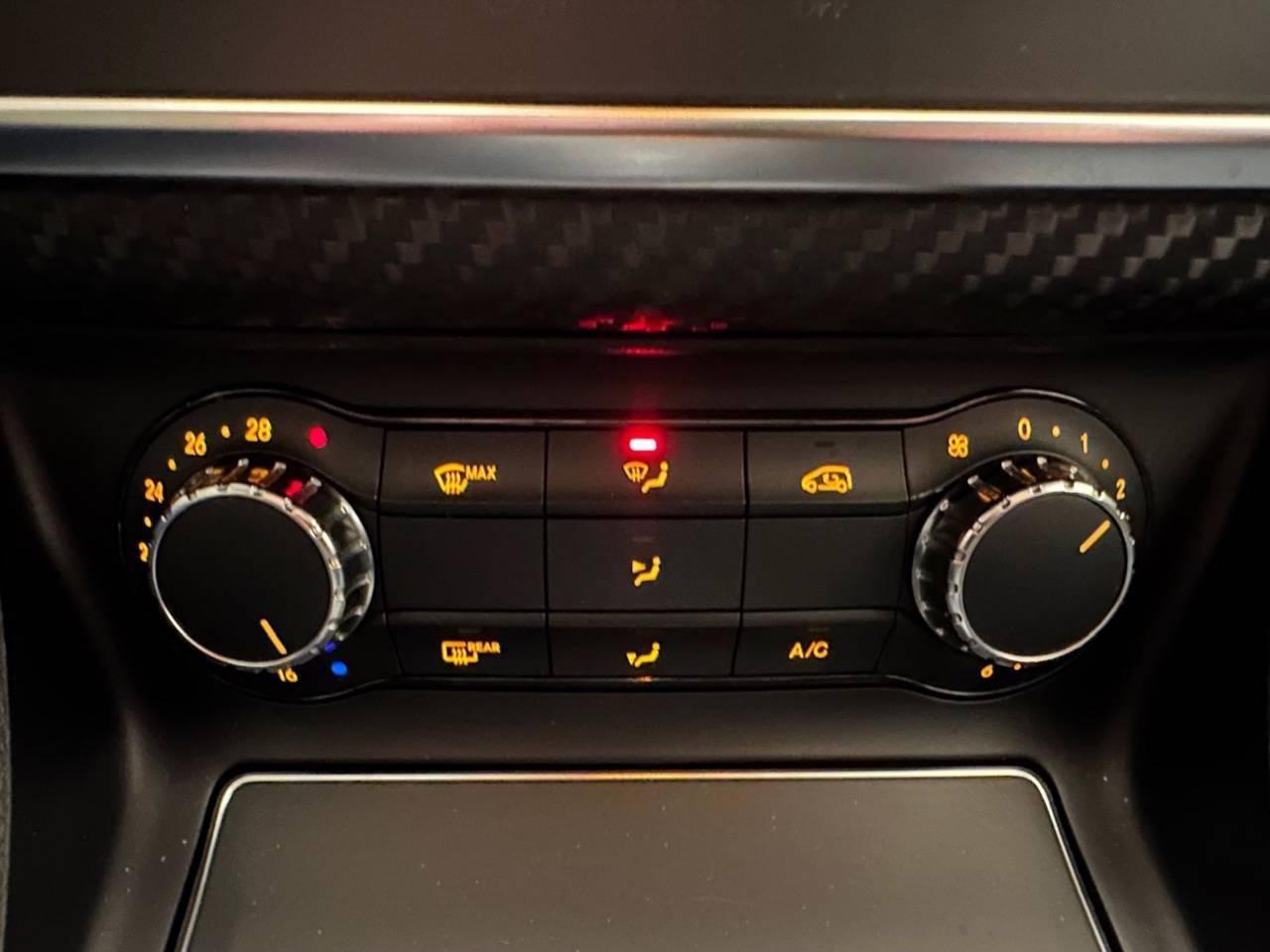 Mercedes-Benz Classe A (W176) - A 200 d Automatic 4Matic Premium