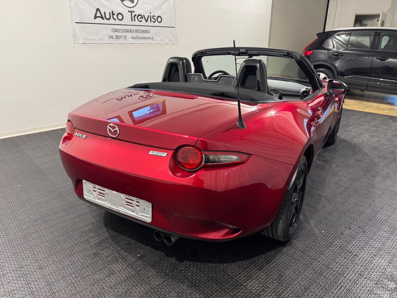 Mazda MX-5 1.5L Skyactiv-G Exceed