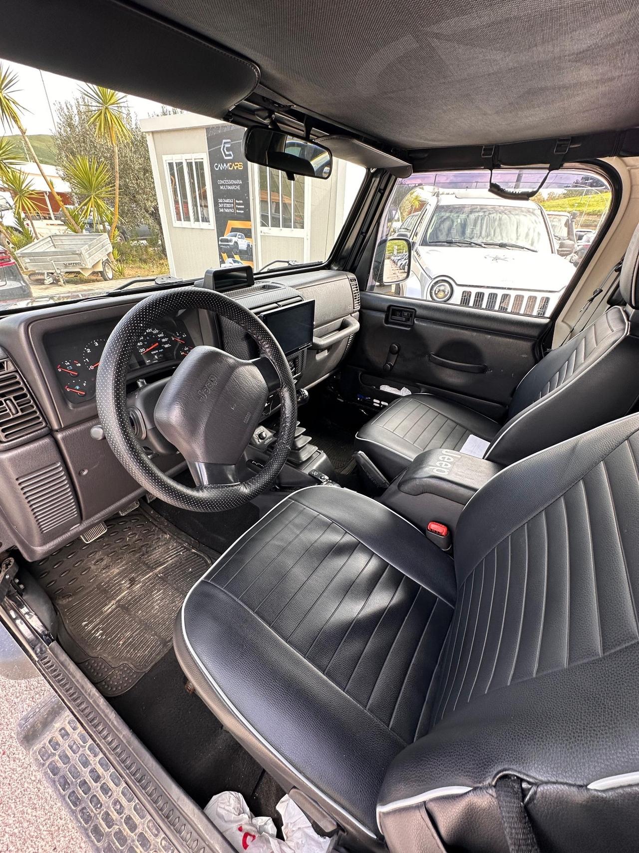 Jeep Wrangler 4.0 cat Sport
