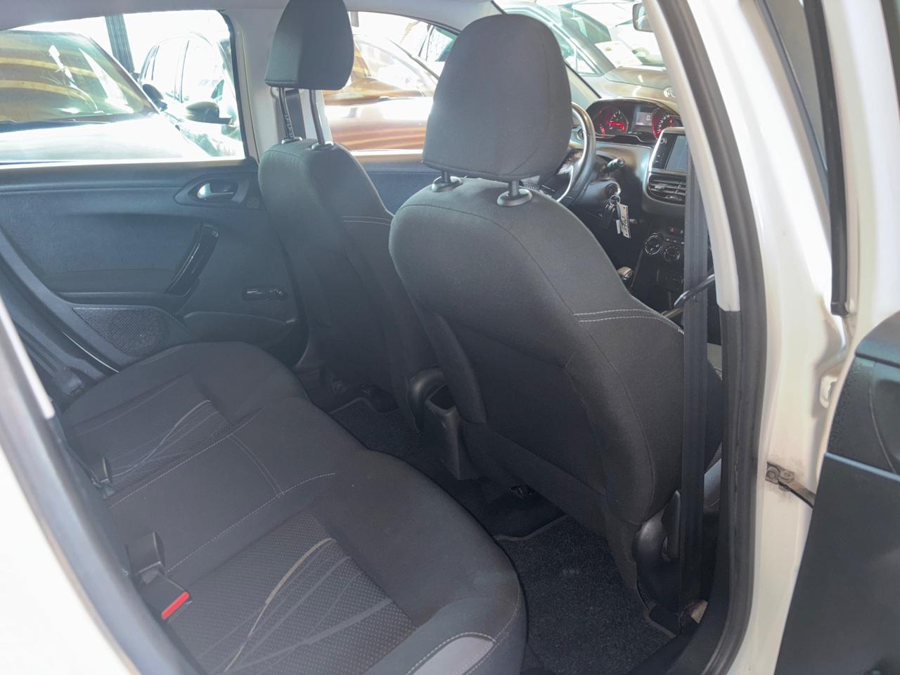 Peugeot 208 1.2 Benzina OK NEOPATENTATI