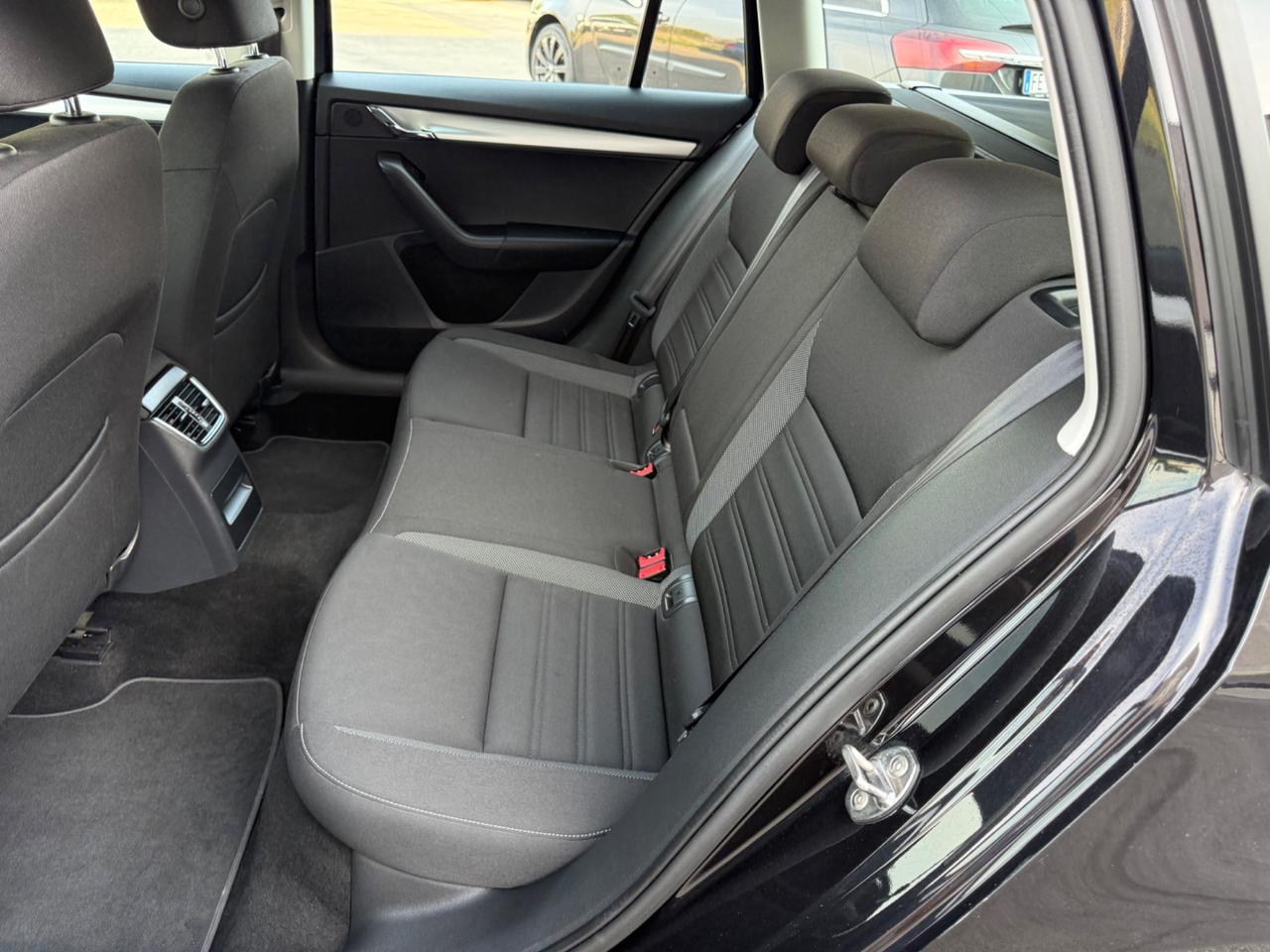 Skoda Octavia 1.6 TDI SCR 115 CV Wagon Executive