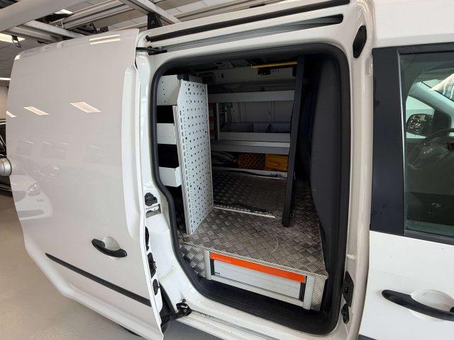 VOLKSWAGEN Caddy caddy 2.0 tdi 4 motion gancio traino