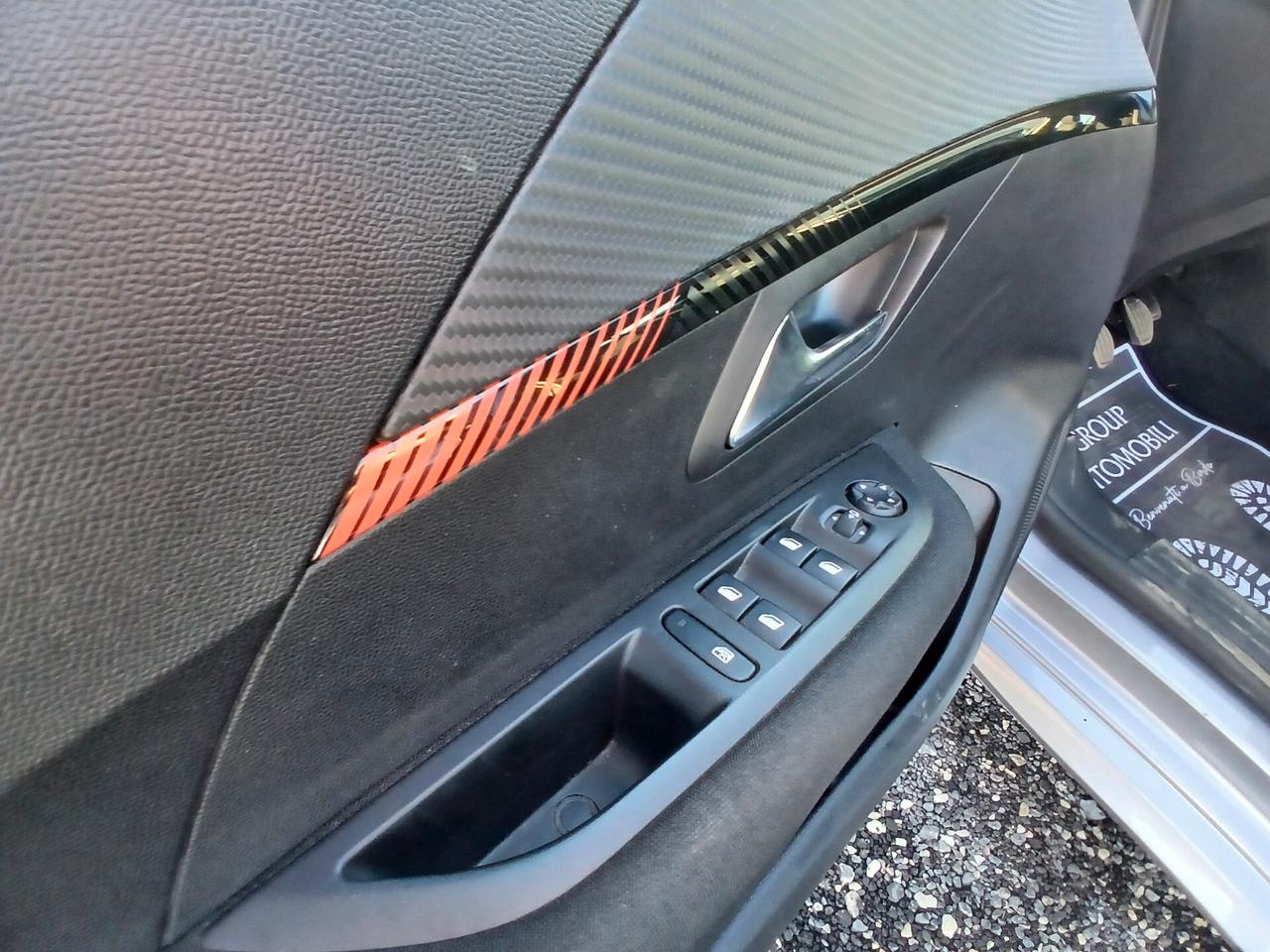 Peugeot 208 PureTech 100 Stop&Start 5 porte Allure GPL*